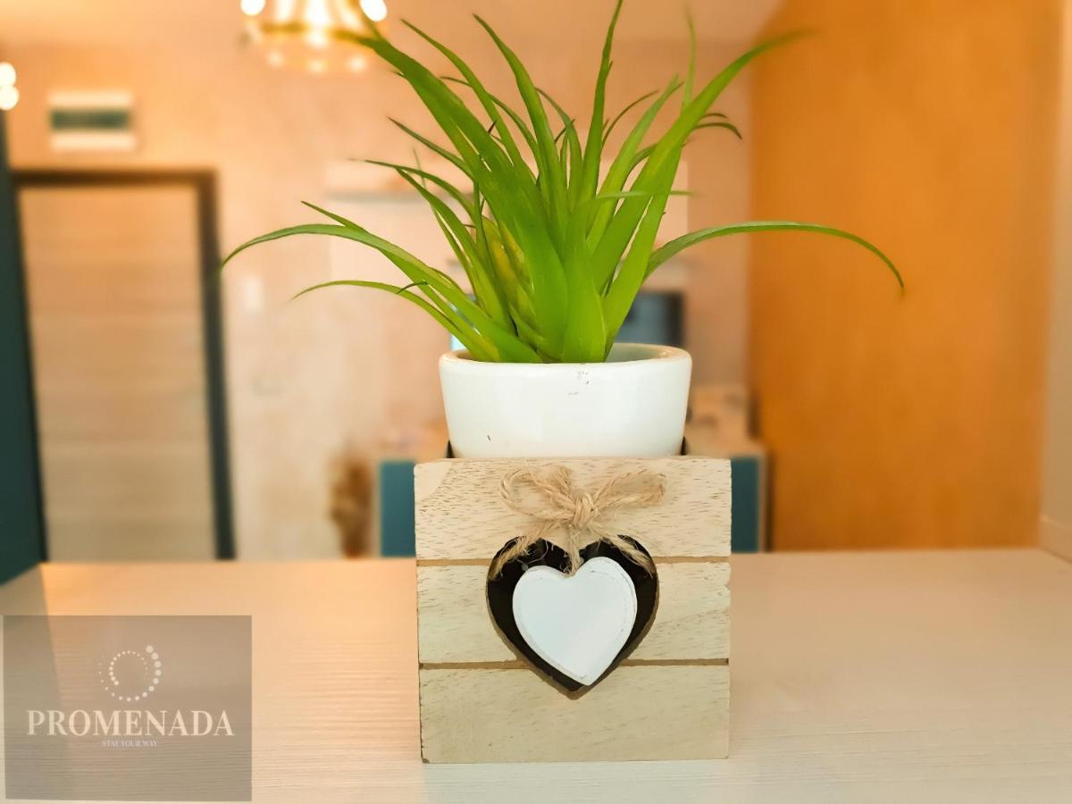 Sunrise Aparthotel Pool & Spa Mamaia Nord Năvodari المظهر الخارجي الصورة