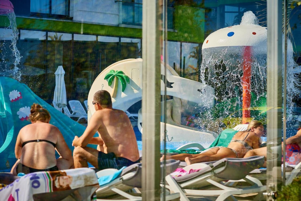 Sunrise Aparthotel Pool & Spa Mamaia Nord Năvodari المظهر الخارجي الصورة