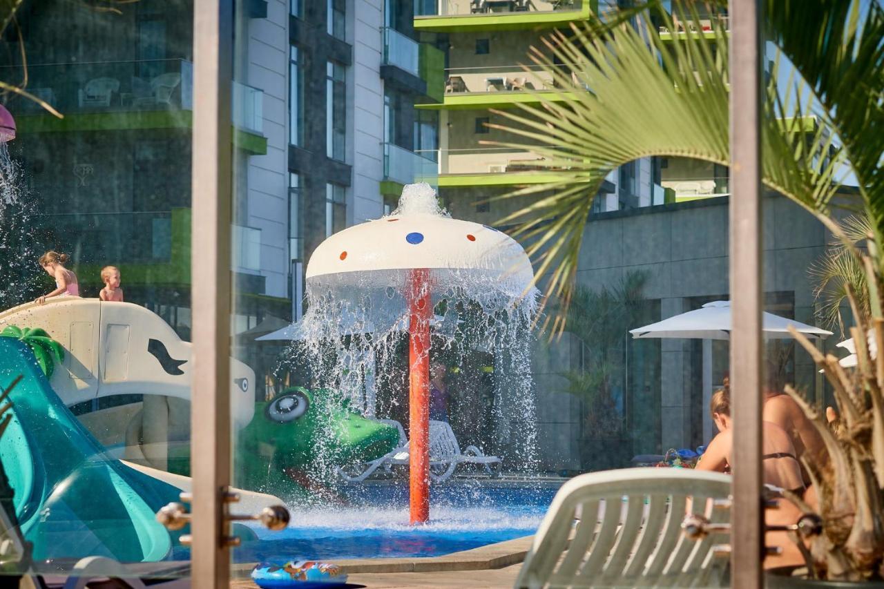 Sunrise Aparthotel Pool & Spa Mamaia Nord Năvodari المظهر الخارجي الصورة