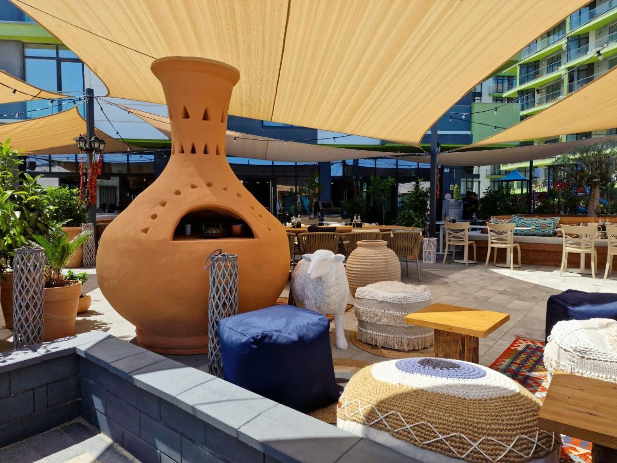Sunrise Aparthotel Pool & Spa Mamaia Nord Năvodari المظهر الخارجي الصورة